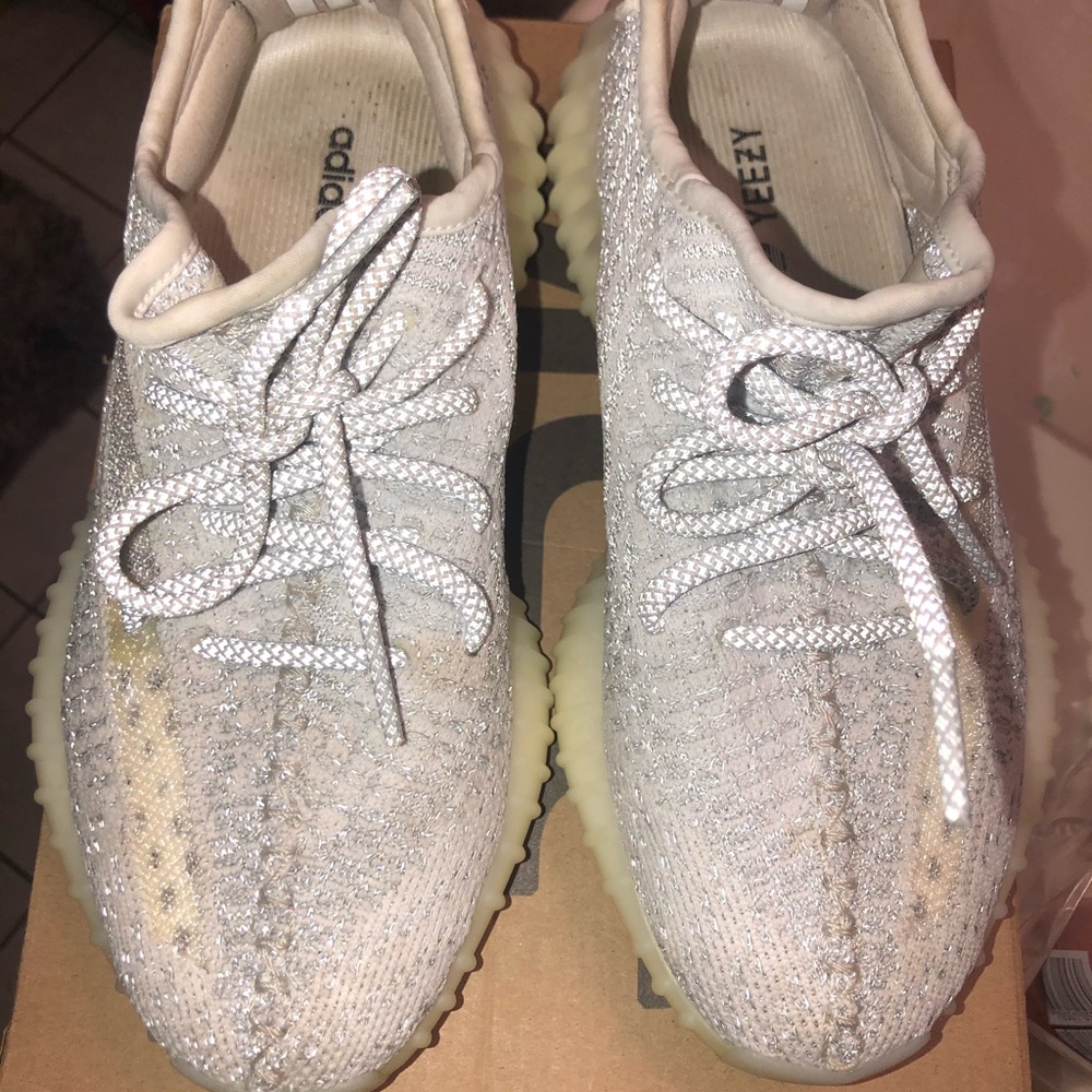 Yeezy 350’s with reflective strings